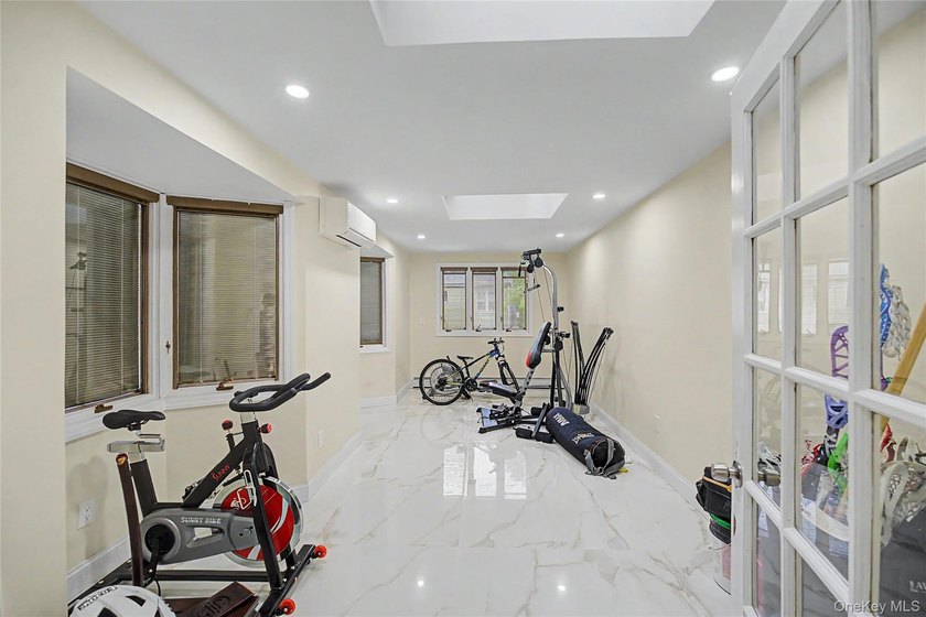 Located in the heart of Great Neck Village, this impeccably - photo 13