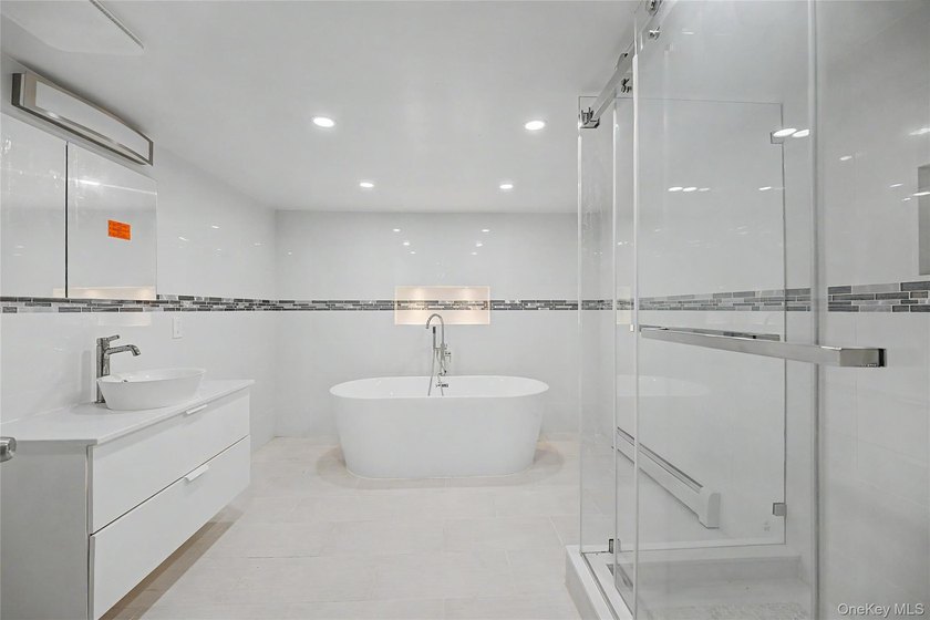 Located in the heart of Great Neck Village, this impeccably - photo 17