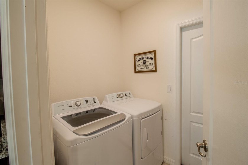 Short Sale. Short Sale Lender Approval Required. Beautiful - photo 23