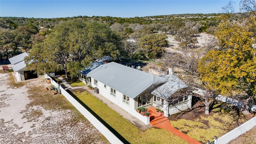 Welcome to your private hunting paradise in Del Rio, Texas. This - photo 2