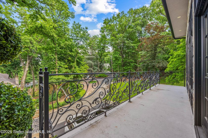 Welcome to 44 Annfield Court, a stunning 2019-built luxury - photo 11