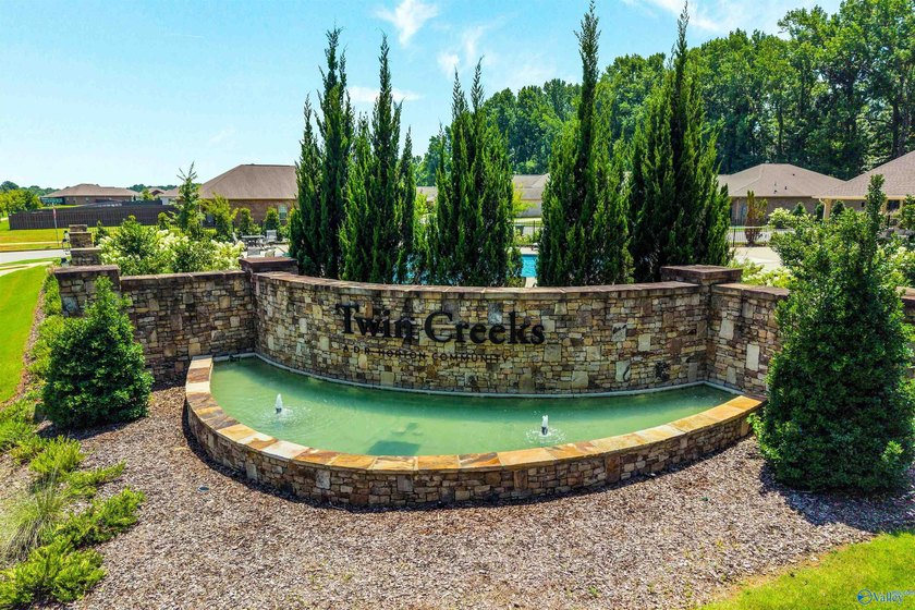 Great location near Research Park Blvd. Upgraded, 3 year old - photo 40