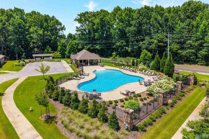 Great location near Research Park Blvd. Upgraded, 3 year old - photo 42