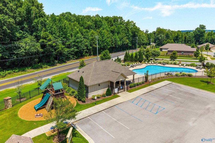 Great location near Research Park Blvd. Upgraded, 3 year old - photo 43