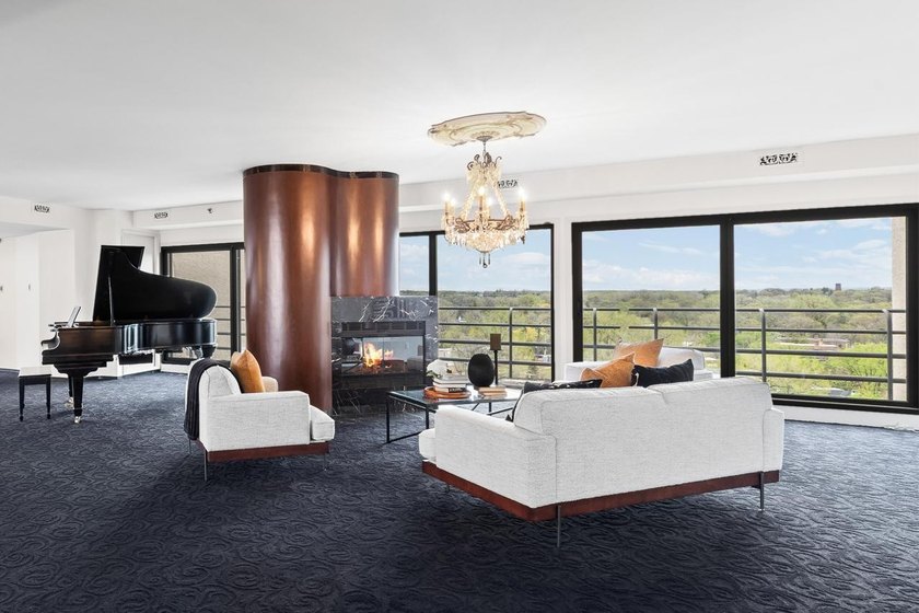 Rare Top-Floor Penthouse with unbelievable Views of Bde Maka Ska - photo 7