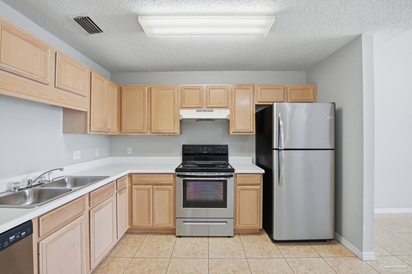 Welcome to easy Gulf Breeze living in this well-maintained 2 - photo 11