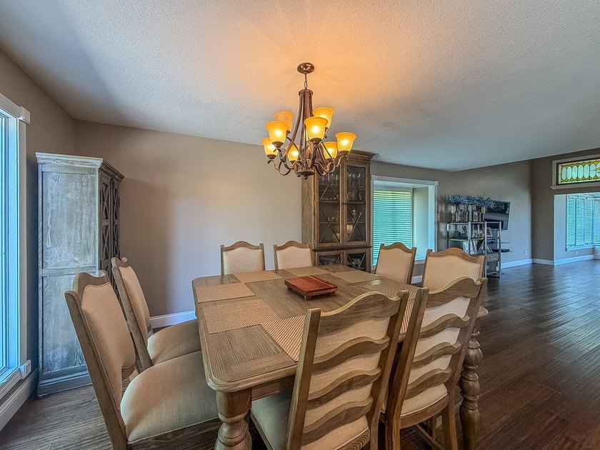 Spacious 4 bedroom, 2.5 bath home with a 4 car garage on over - photo 15