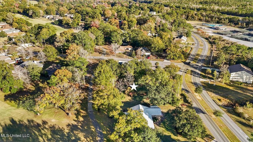 Build your dream home on this incredible lot with beautiful - photo 3