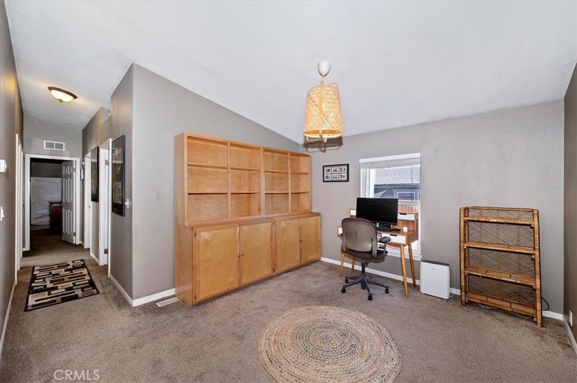 46037 South - photo 10