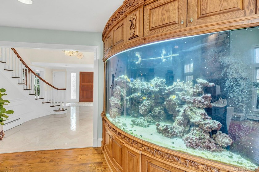 Enjoy the splendor and many amenities of your private country - photo 19