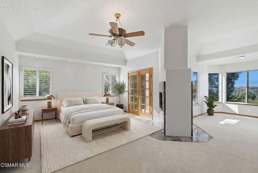 This beautifully maintained 4-bedroom, 4-bathroom residence - photo 29