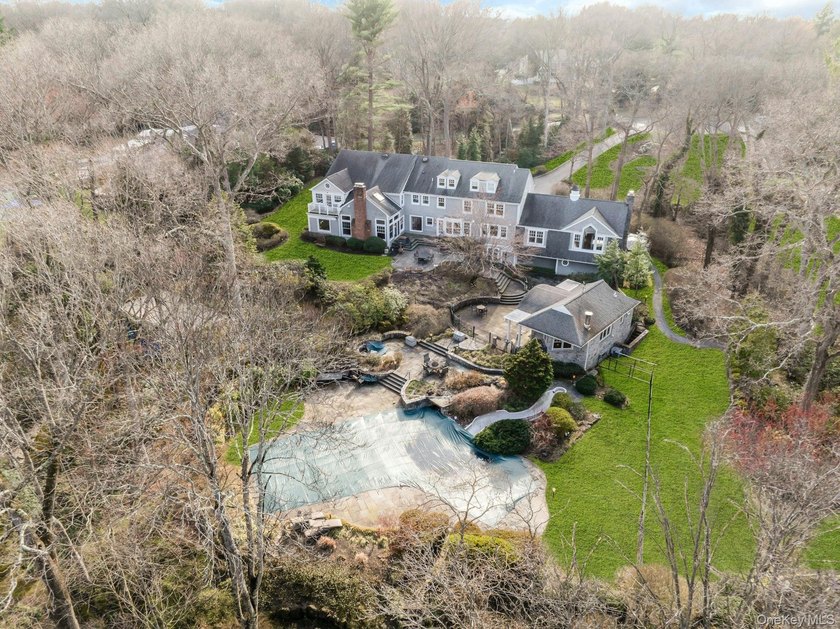 Enjoy the splendor and many amenities of your private country - photo 47