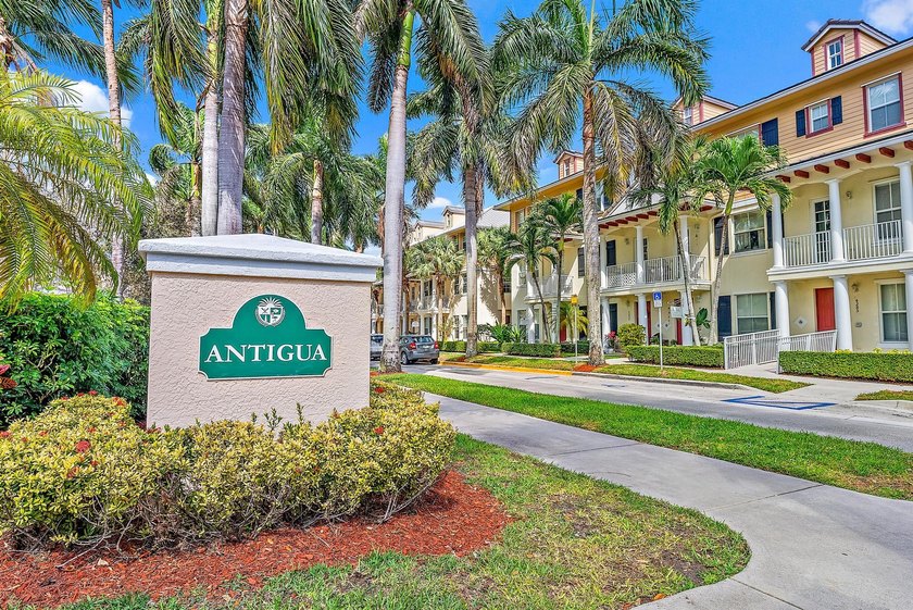 Welcome to Antigua at Town Center, where comfort, style, and an - photo 24