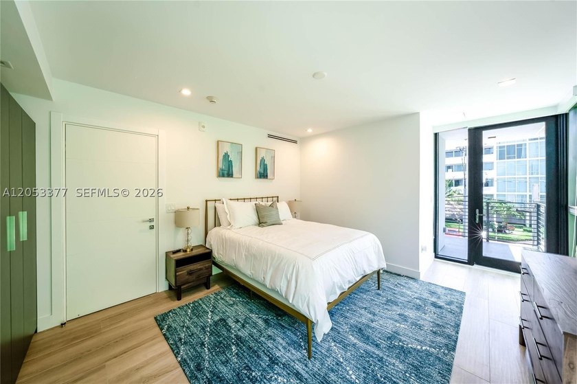 Welcome to one of Miami beach's most exclusive waterfront - photo 30