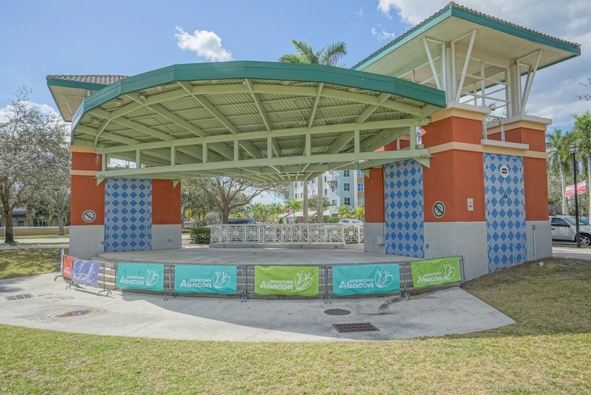 Welcome to Antigua at Town Center, where comfort, style, and an - photo 30