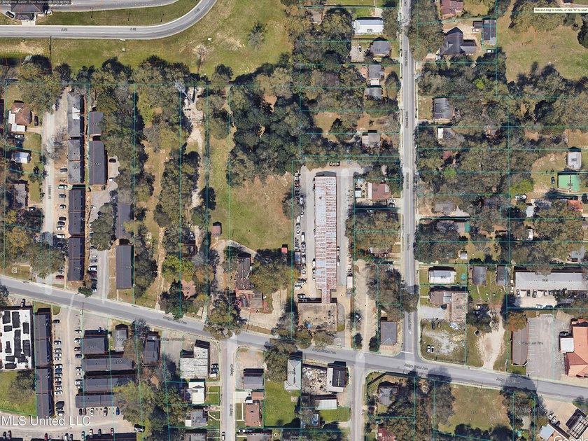 Cleared lot in the heart of Biloxi. At one time was the location - photo 22