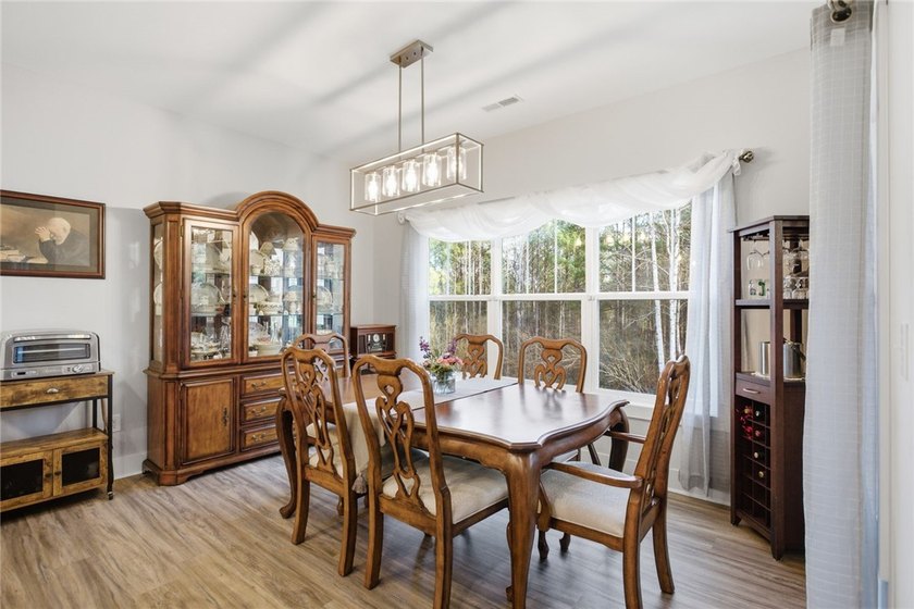 AVG POWER BILL OF $150/month on a 3300+ sqft house?! Take a - photo 12