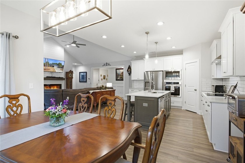 AVG POWER BILL OF $150/month on a 3300+ sqft house?! Take a - photo 13