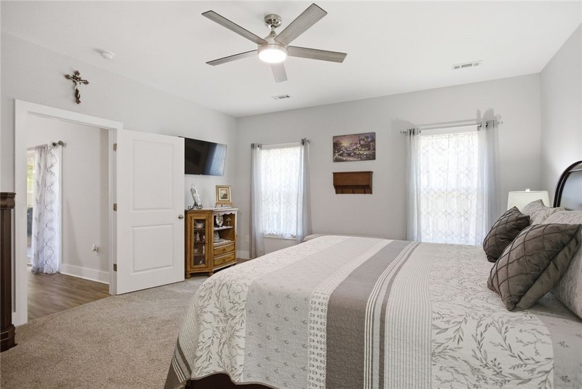 AVG POWER BILL OF $150/month on a 3300+ sqft house?! Take a - photo 18