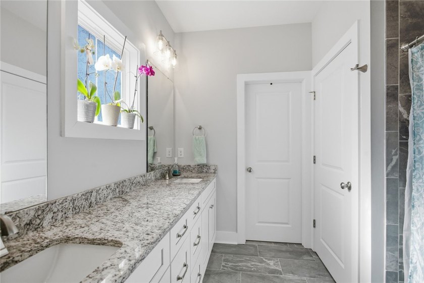 AVG POWER BILL OF $150/month on a 3300+ sqft house?! Take a - photo 19