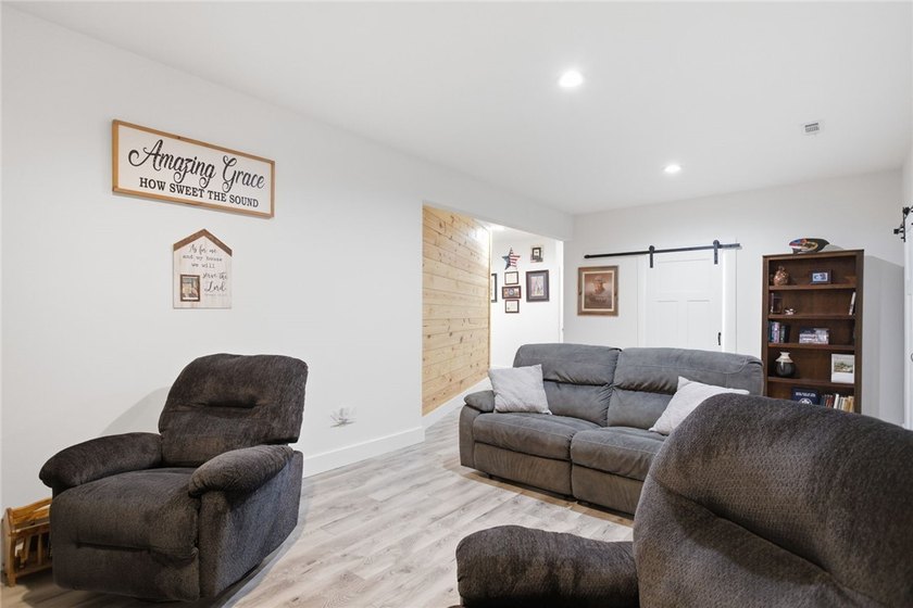 AVG POWER BILL OF $150/month on a 3300+ sqft house?! Take a - photo 29