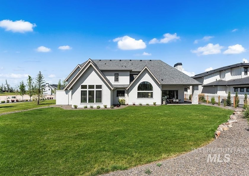 A stunning custom home in the esteemed Terra View community, set - photo 34