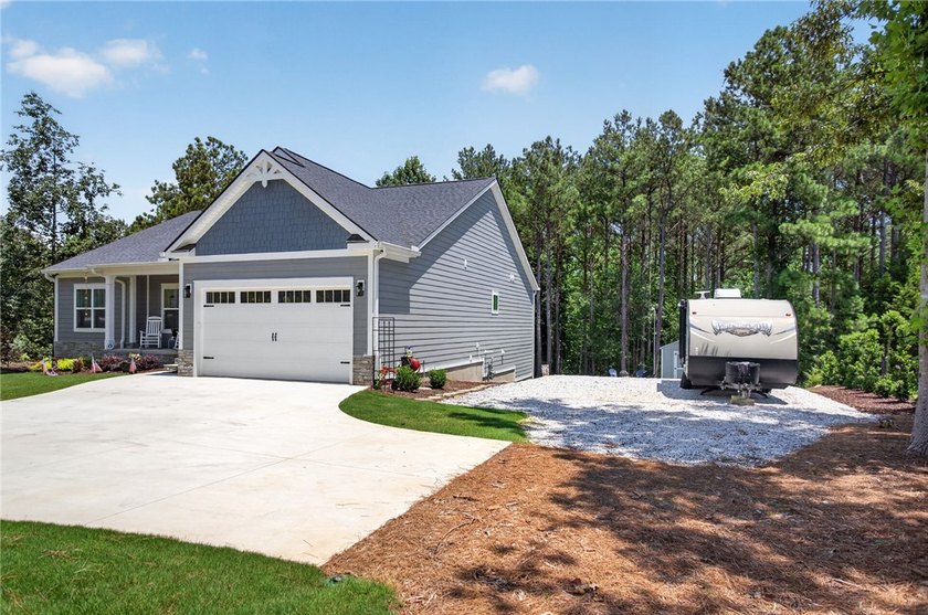 AVG POWER BILL OF $150/month on a 3300+ sqft house?! Take a - photo 42