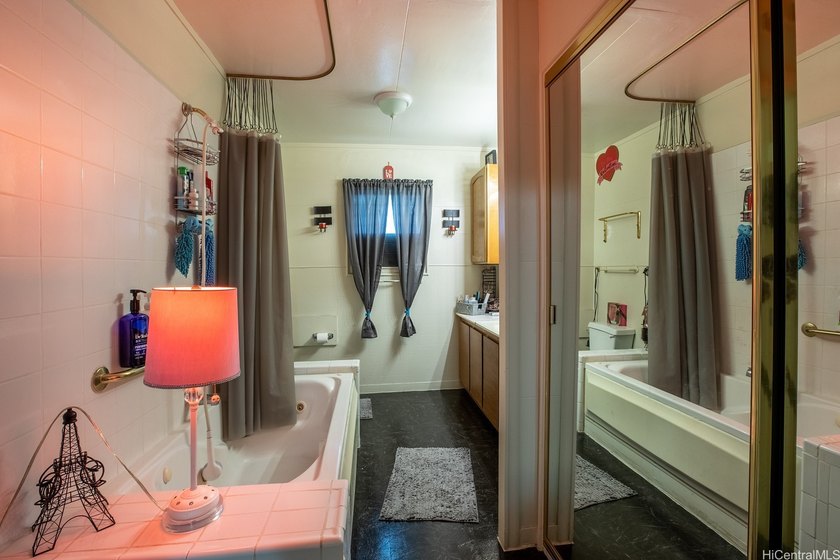 Phenomenal return on existing rents with upside! 19 unit - photo 17