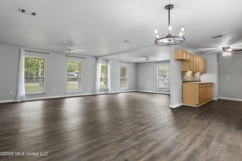 Great Brick Home with an Additional Lot! Enjoy extra space and - photo 12