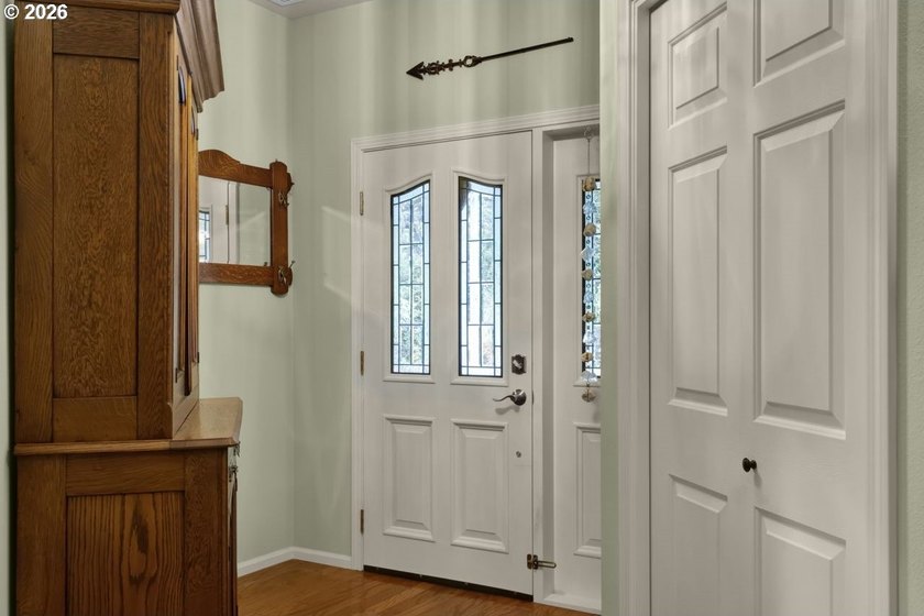 Tucked away &amp; private on a wooded knoll in Heceta South, this - photo 8