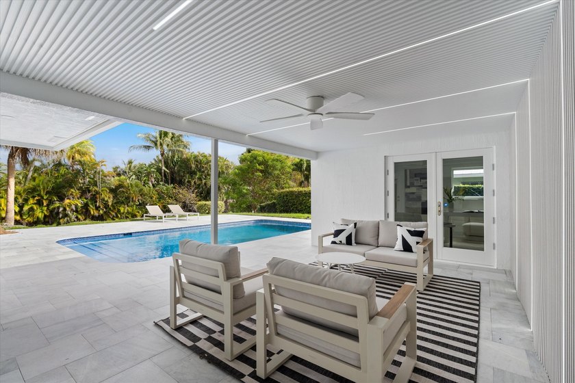 Lovingly referred to as the *artists home*, this 4 bedroom 3 - photo 48