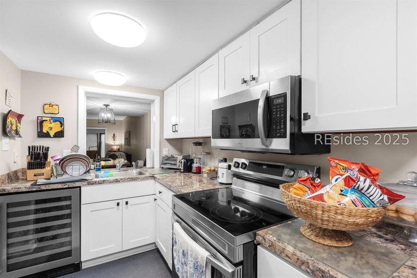 Amazing opportunity to live in the waterfront community of Marsh - photo 14