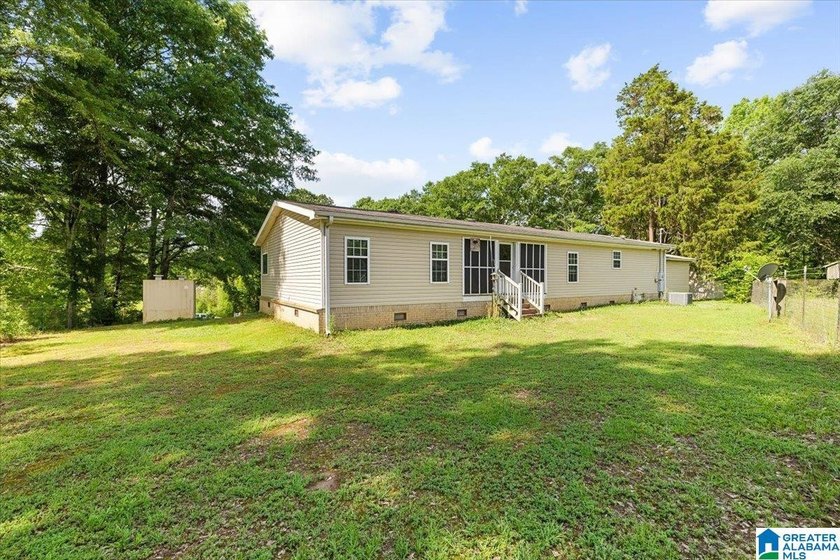 Welcome home to this beautifully maintained, handicap-accessible - photo 31