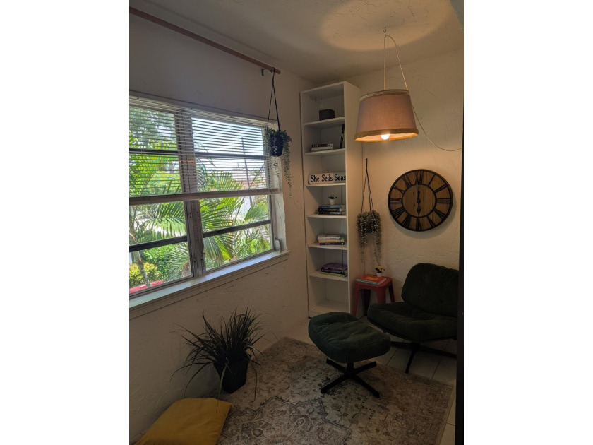 Unique, incomparable 1-bed, 1.5-bath corner unit with flexible - photo 46