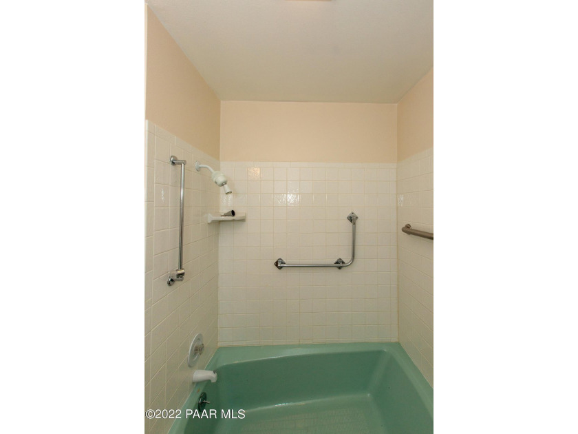 Granite Mountain views minutes from downtown Prescott! - photo 32