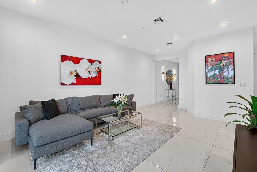 Unrivaled Space. Unmatched Location. Welcome to 4130 at Moderne - photo 8