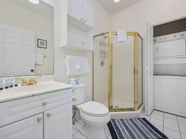 1 CAR GARAGE INCLUDED, PERFECTLY LOCATED, METICULOUSLY MAINT - photo 20