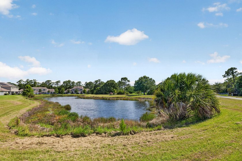 Built in 2023, this beautifully maintained 3-bedroom, 2 - photo 33