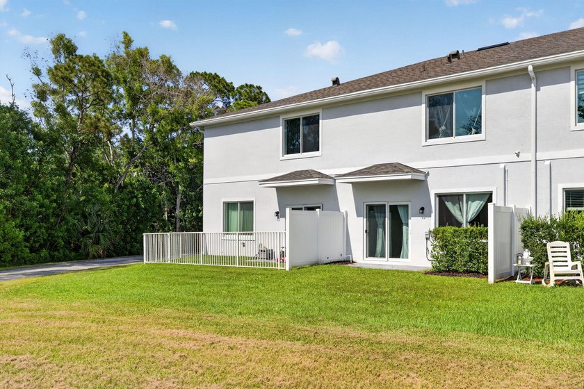 Built in 2023, this beautifully maintained 3-bedroom, 2 - photo 34