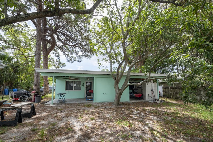 Location, location, location! Situated in the heart of Oakland - photo 3