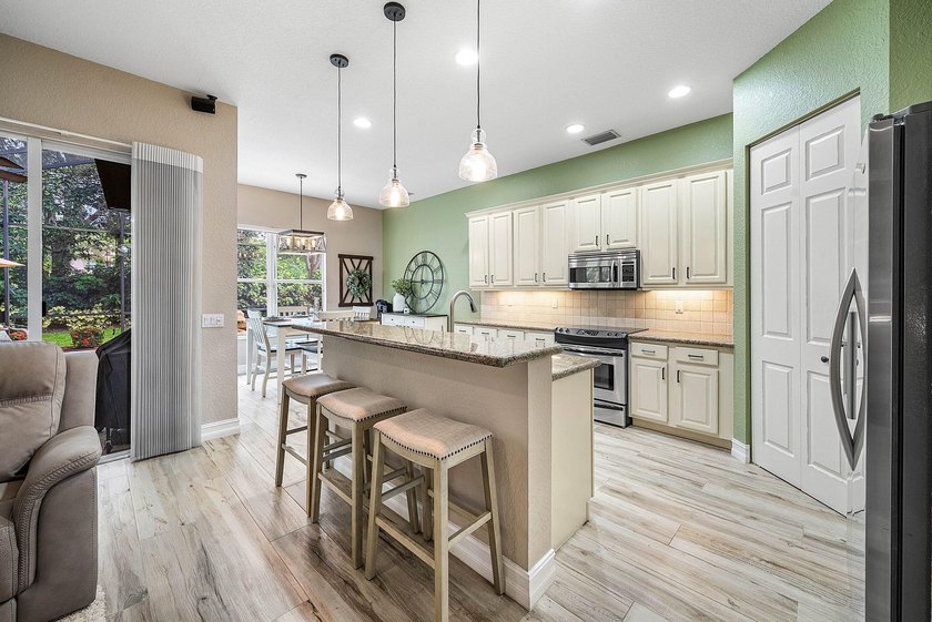 Welcome to this beautifully appointed Onyx model in the highly - photo 13