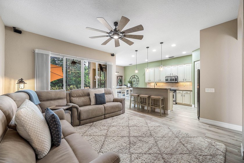 Welcome to this beautifully appointed Onyx model in the highly - photo 19