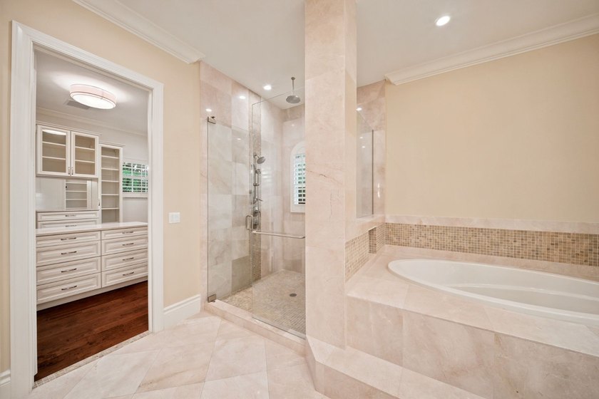 Welcome to an extraordinary estate in Pine Ridge, where over 8 - photo 24