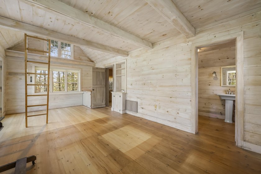 This stunning Executive Ranch faces west and overlooks the - photo 50