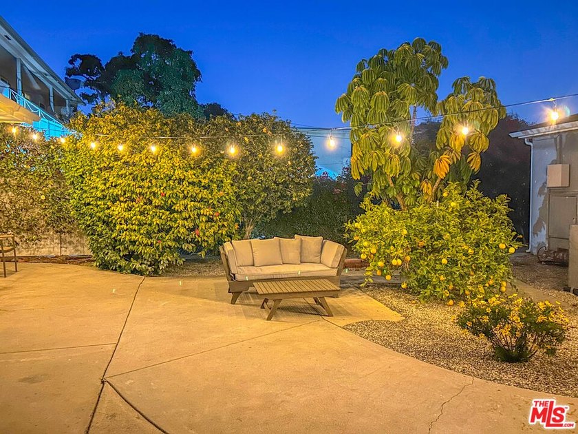 OPPORTUNITY KNOCKS!!! Turn-Key investment opportunity!!! A rare - photo 8