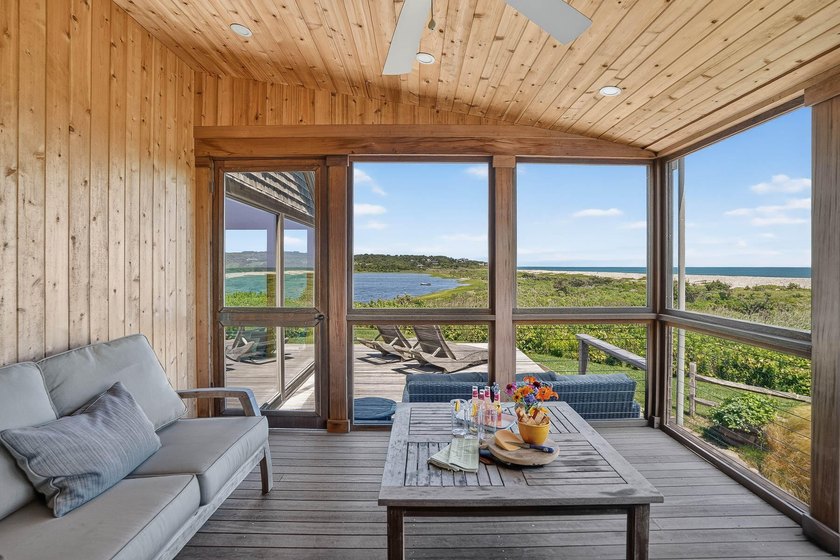An iconic retreat in Chilmark, this totally renovated beach - photo 13
