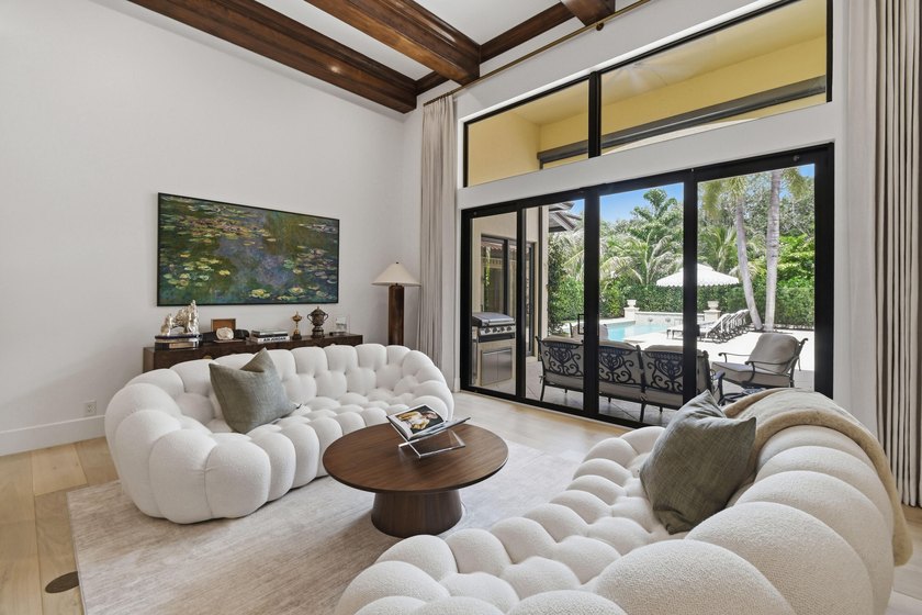Welcome to one of the most extraordinary homes ever offered in - photo 4