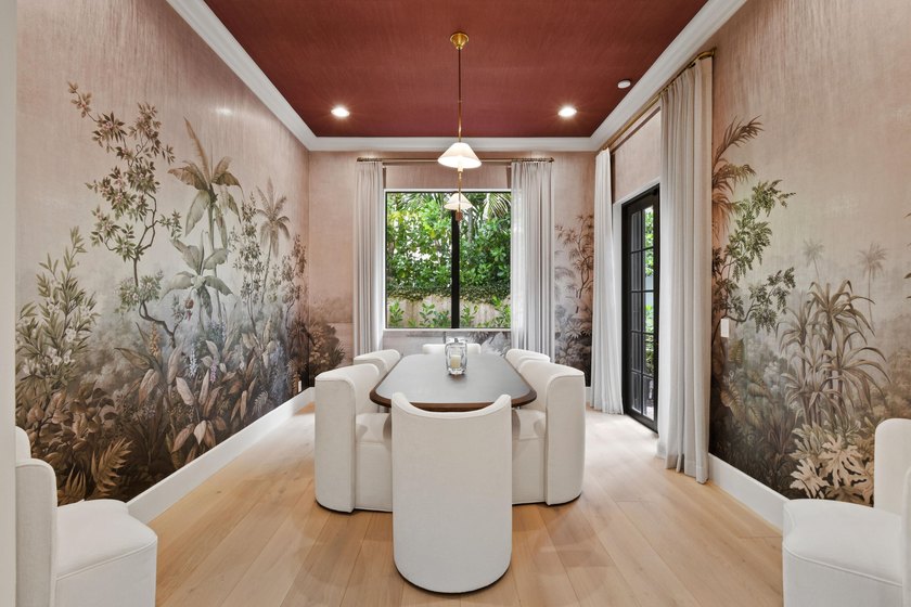 Welcome to one of the most extraordinary homes ever offered in - photo 8