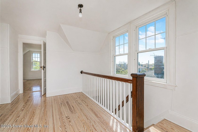 Come and see this magnificent one family detached home in the - photo 28