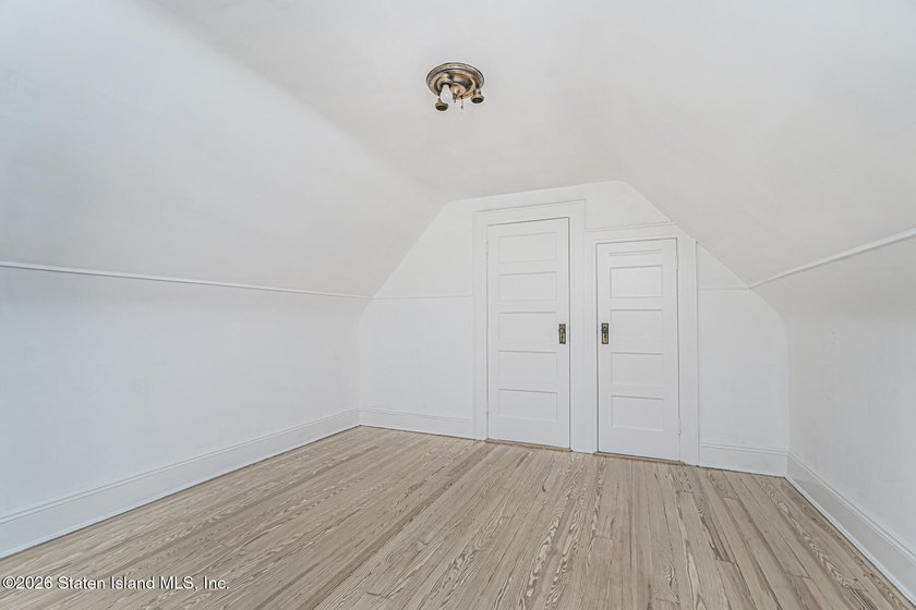 Come and see this magnificent one family detached home in the - photo 31